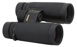 Nikon Monarch HG 10x42 - binoculars' review